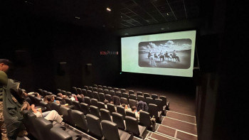 Фотография к новости: Кинотеатрларда архивте сақталған тарихи видеолар көрсетіліп жатыр