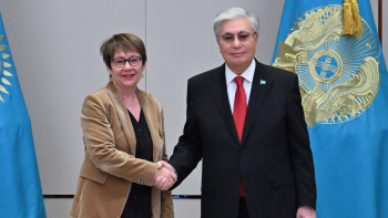 Фотография к новости: Мемлекет басшысы Еуропалық қайта құру және даму банкінің президентімен кездесті