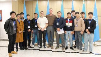 Фотография к новости: Олимпиада чемпиондары ЮНЕСКО-ның дене тәрбиесі бойынша семинарына қатысты