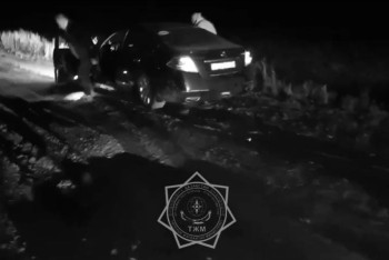 Фотография к новости: Ақтөбелік құтқарушылар ресейліктерді құтқарды