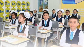 Фотография к новости: 181 мыңға жуық оқушы жөндеуден өткен мектеп ғимараттарында партаға отырды