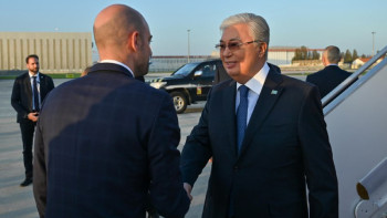 Фотография к новости: Президент Францияға мемлекеттік сапармен барды