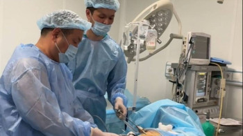 Фотография к новости: Онкологтар қатерлі ісікті алып тастап, науқастың бүйрегін сақтап қалды