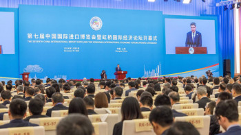 Фотография к новости: Бектенов Шанхайда өткен VII Қытай халықаралық импорт көрмесінің ашылуына қатысты