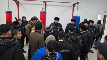 Фотография к новости: "Самара-Шымкент" тас жолында 35 адам құтқарылды