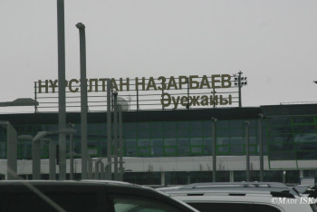 Фотография к новости: Боран, қатты жел: Астанада әуе рейстері кешігіп жатыр