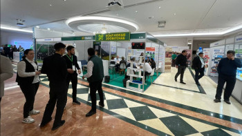 Фотография к новости: Астанада мал шаруашылығы, ветеринария және жемшөп бойынша көрмелер басталды