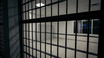 Фотография к новости: Аса ірі көлемде мүлік жымқырды деген күдікті Швециядан экстрадицияланды