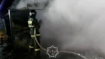 Фотография к новости: Қостанай облысында гараж бен көлік өртенді