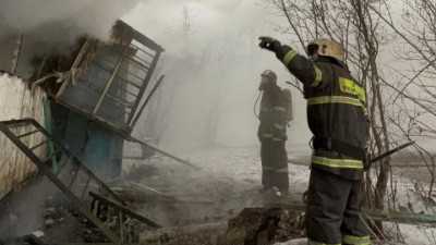 Өскеменде жеке үйдің шатыры өртенді