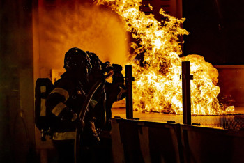 Фотография к новости: Атырау облысында үй жанып, анасы мен ұлы тірідей өртеніп кетті