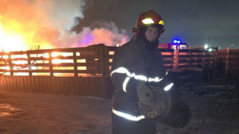 Фотография к новости: Павлодар облысының құтқарушылары жеке тұрғын үйдегі өртті сөндірді