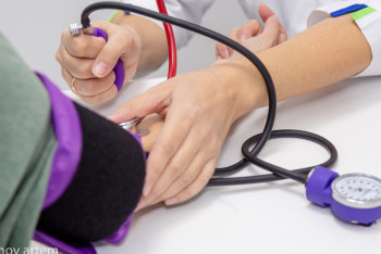 Фотография к новости: Шетелде оқитын студент мемлекет есебінен сақтандырылуы мүмкін бе?