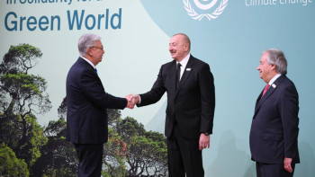 Фотография к новости: Тоқаев Баку олимпиадалық стадионына келді