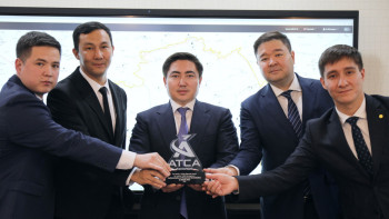 Фотография к новости: Қазақстан авиация саласындағы беделді сыйлықтың иегері атанды