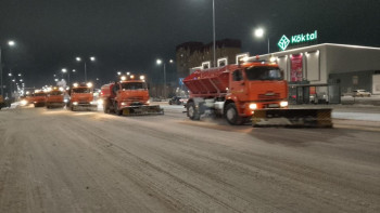 Фотография к новости: Астанадан бір түнде 2,3 мыңға жуық жүк көлігімен қар шығарылды