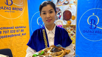 Фотография к новости: Ұстаздықты ұлттық тәттіге ауыстырған кәсіпкер