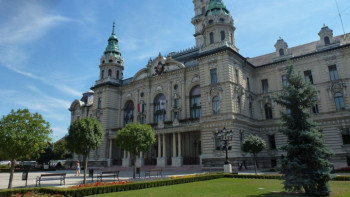 Фотография к новости: Қазақстандық талапкерлер үшін Венгрияда оқуға 250 грант бөлінді