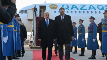 Фотография к новости: Мемлекет басшысы Сербияға ресми сапармен барды