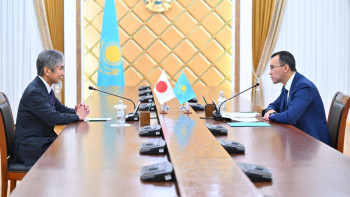 Фотография к новости: Сенат төрағасы Жапонияның Қазақстандағы елшісімен кездесті