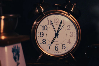 Фотография к новости: Министр уақыт белдеуіне қатысты сұраққа: “Шығыстықтардың тең жартысы қолдады”