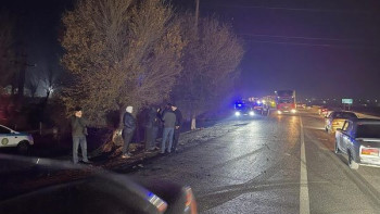 Фотография к новости: Түркістан облысында жантүршігерлік жол апатынан 4 адам қаза тапты