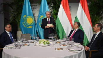 Фотография к новости: Тоқаев Мажарстан премьер-министрінің салтанатты қабылдауына қатысты