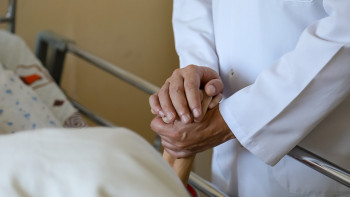 Фотография к новости: Дәрігер: 300-ден астам пациенттің аяғын ампутациялаудан сақтап қалдық