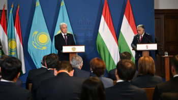 Фотография к новости: Мажарстан елімізде үш зауыт салады