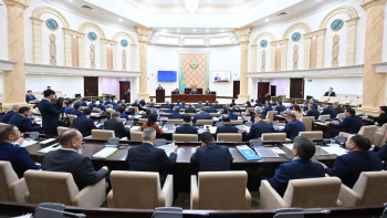 Фотография к новости: Сенаторлар республикалық бюджетте өңірлерді дамытуға арналған қаражатты арттыруды ұсынды