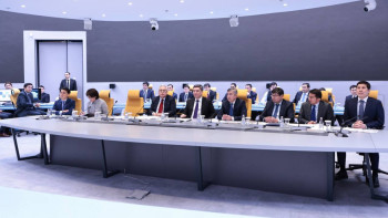 Фотография к новости: Білім беру және медицина қызметтерімен қамтуды арттыру: Үкіметте цифрлық жобалар қаралды