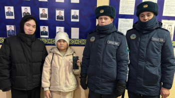 Фотография к новости: Ұлттық ұлан жауынгерлері ұрыны ұстап, жоғалған телефондарды тапты