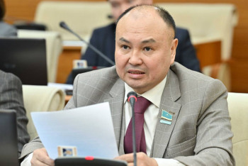 Фотография к новости: Депутат: Қарыз ала беретін болсақ, Латын Америкасына айналып кетуіміз мүмкін