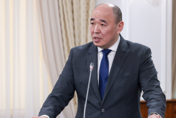 Фотография к новости: Депутаттың сұрағына сырқат министр қиналса да жауап берді