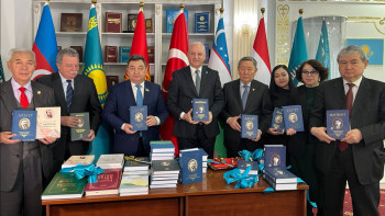 Фотография к новости: Астанада Ахмет Байтұрсынұлы мен Мағжан Жұмабайұлының академиялық шығармалар жинақтары таныстырылды