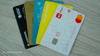 Фотография к новости: Аймағамбетов бір шоттан екінші шотқа ақша аудару қымбаттауы мүмкін екенін айтты