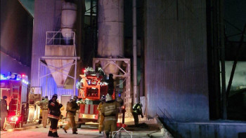 Фотография к новости: Ақмола облысының өрт сөндірушілері кептіру камерасындағы өртті сөндірді