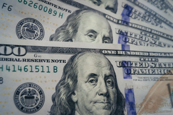 Фотография к новости: Бір доллар 600 теңгеге жетуі мүмкін бе?