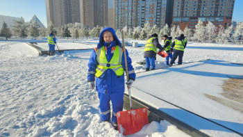 Фотография к новости: Бақытымды еңбектен тапқан жанмын - жол жұмысшысы