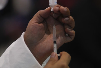 Фотография к новости: Қазақстанда 83 мыңнан астам қызға папилломасы вирусына қарсы вакцина алды