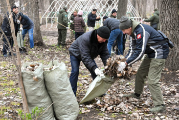 Фотография к новости: Алматыда қыстың алдында Баум тоғайы тазартылды