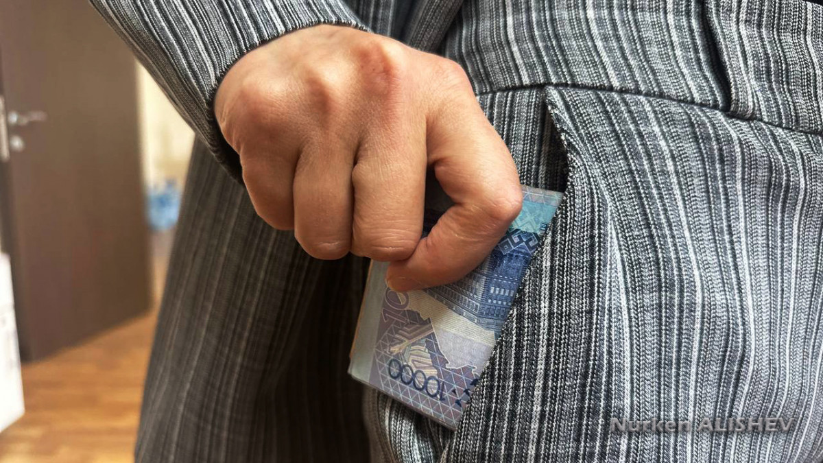  Нұркен Алишев  - архив