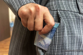 Фотография к новости: 27 млн теңге ұрланған. Прокуратура "Каспий" футбол клубын тексерді