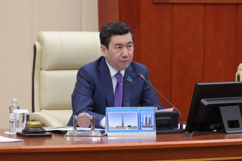 Фотография к новости: Қошанов: Енді Ұлттық қор қаражаты тек елді мекендердің маңызды инфрақұрылымына жұмсалады