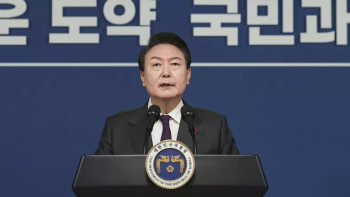 Фотография к новости: Оңтүстік Корея президенті халықтың сенімінен айырылды