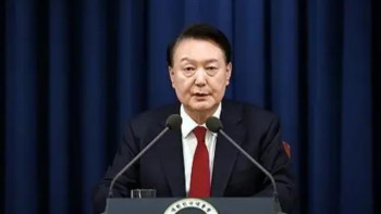 Фотография к новости: Оңтүстік Корея президенті әскери режимді алып тастайтынын айтты