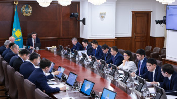 Фотография к новости: Бектенов Экономиканы демонополизациялау жөніндегі комиссия отырысын өткізді