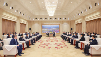 Фотография к новости: Қазақстан мен ШҰАА тауар айналымын екі есе арттыруға ниетті