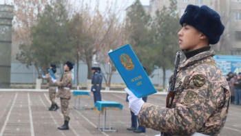 Фотография к новости: Еліміздің әуе шебін кім қорғайды