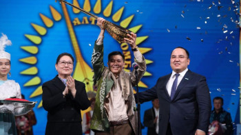 Фотография к новости: "Алтын домбыра" республикалық ақындар айтысының жеңімпазы анықталды